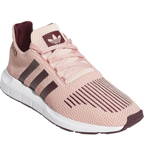 Adidas swift run women